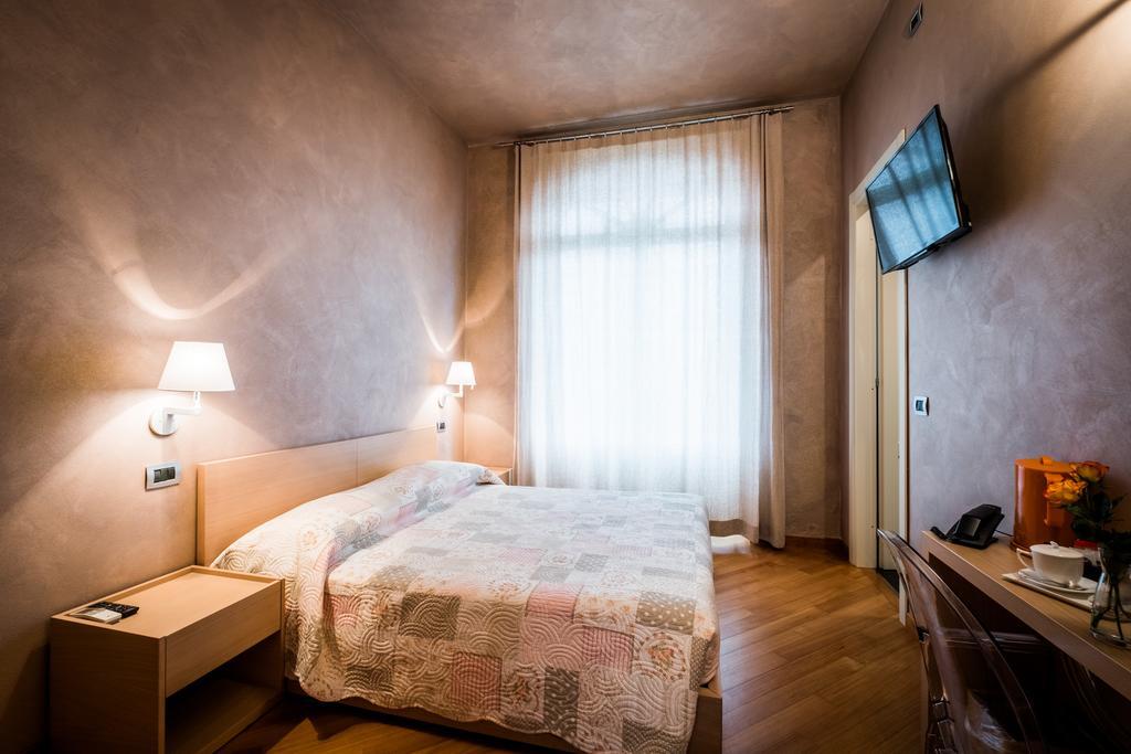 Relais 23 Hotel & Ristorante Castelnuovo Belbo 外观 照片