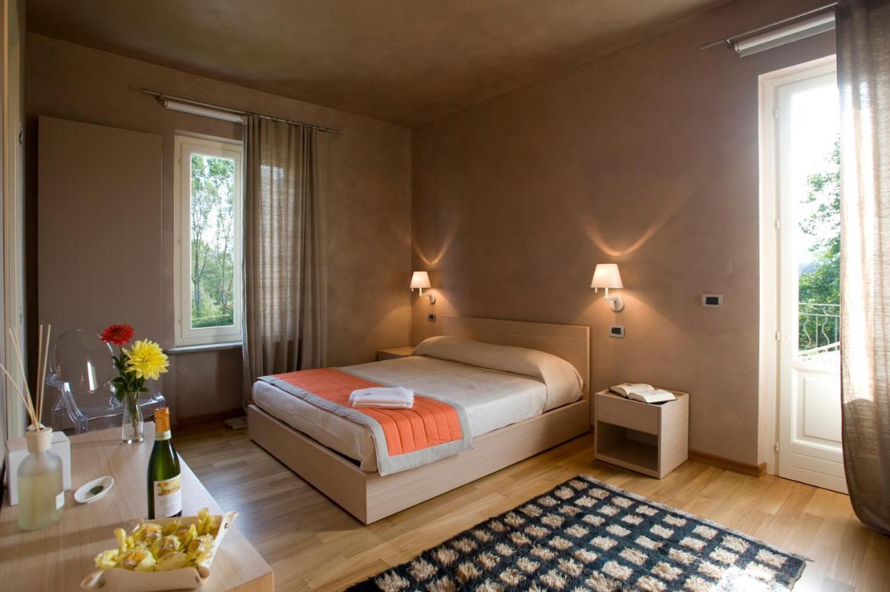Relais 23 Hotel & Ristorante Castelnuovo Belbo 外观 照片
